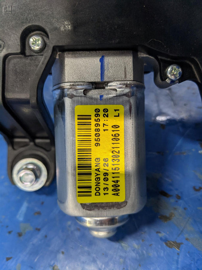 GM Wiper Motor 95089590 Rear Windshield Window Chevy Cruze