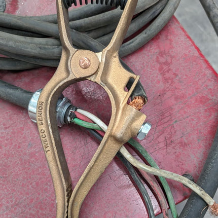 USED Lincoln Electric Invertec V450-PRO Welder with Needle Nose Clamp