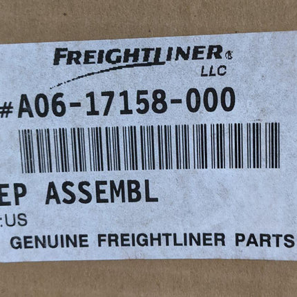 Daimler Freightliner Aluminum Step Tread Non Skid  A06-17158-000 27” x 6”