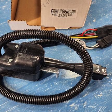 918Y998 VSI Turn Signal Switch BRK Over Ride Operating Western Star 84401-3431