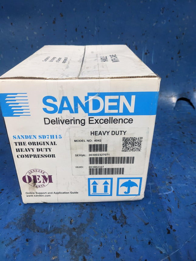 Sanden Heavy Duty Compressor With 8 Groove A/C Clutch 12V 4042