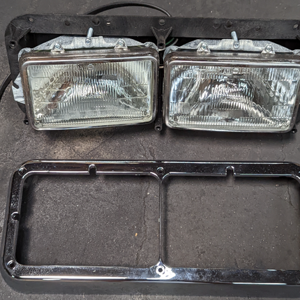 KD Lamp 499-411430B Dual Headlight Bucket Assy Rectangle RH Chrome