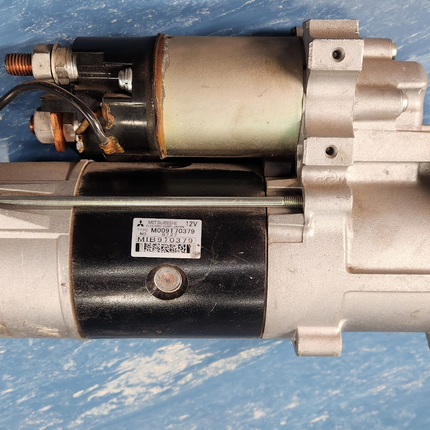 Genuine MIB970379 Mitsubishi 12V 12 Tooth Clockwise Rotation 39MT Starter - getexcess