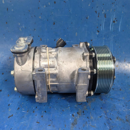 Sanden Heavy Duty Compressor With 8 Groove A/C Clutch 12V 4042