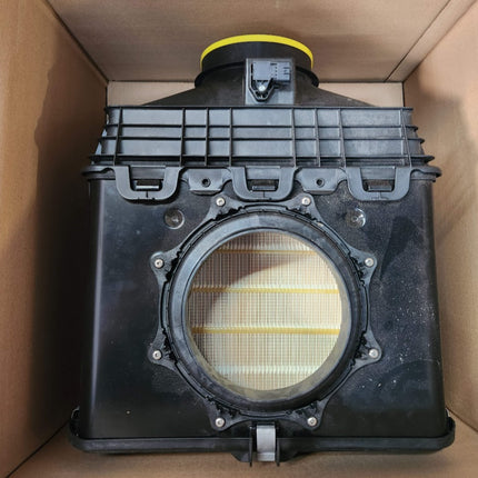 AH55576VE Fleetguard Air Cleaner Direct Flow