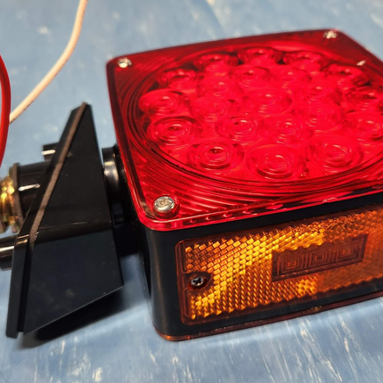 10010270 Dual Face Square Red Amber 45 LED Pedestal Fender Turn Light 4.5” Stud Mount Truck Bus