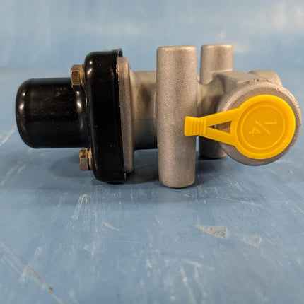 Newstar S-A273 Air Brake Pressure Protection Valve Replaces 286500 P