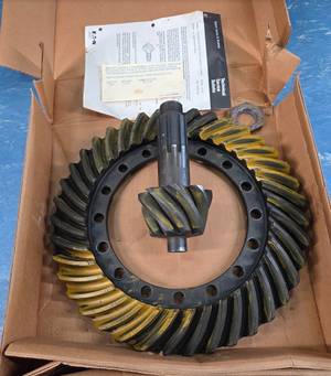 Eaton Dana 96621 Rear Gear Set 39-9 4.33 Ring Gear 88320 Pinion 94269