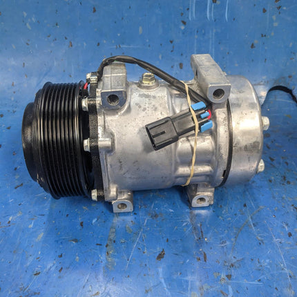 Genuine Sanden Super Heavy Duty 4314U1 Compressor SD7H15 12V Freightliner Sterling Trucks SPRHD