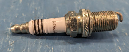 Set of 4 RC8PYP4 Chrysler Mopar Champion Spark Plug Set SPORC8PYP4