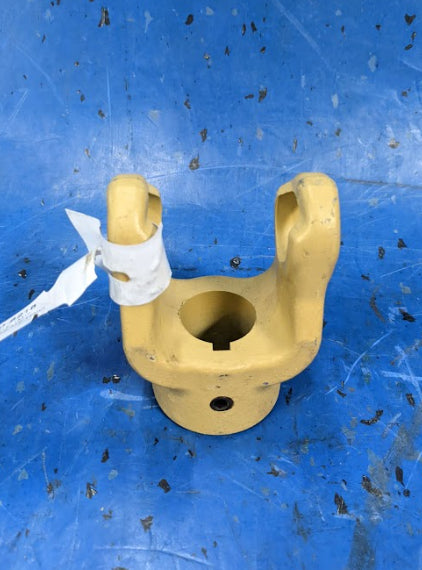 Weasler Implement Yoke Keyway Bore and Setscrew Connection 800-8218