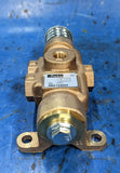 Parker Pneumatic Manual Valve 4W2 P 225 PSIG M00124685