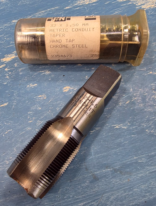 035826 235-4673 P&N 32x1.5mm Metric Conduit Taper Hand Tap Chrome Steel - getexcess