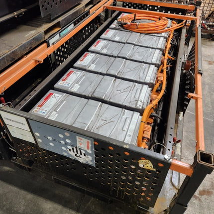 Cummins High Voltage EV Battery Pack Lithium Ion Blue Bird Bus 10071946 Front String