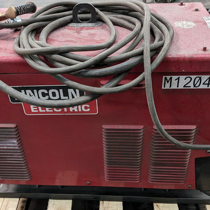 USED Lincoln Electric Invertec V450-PRO Welder with Needle Nose Clamp