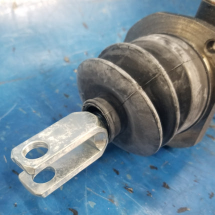 CNH New Holland Tractor Parts Pump 87694844