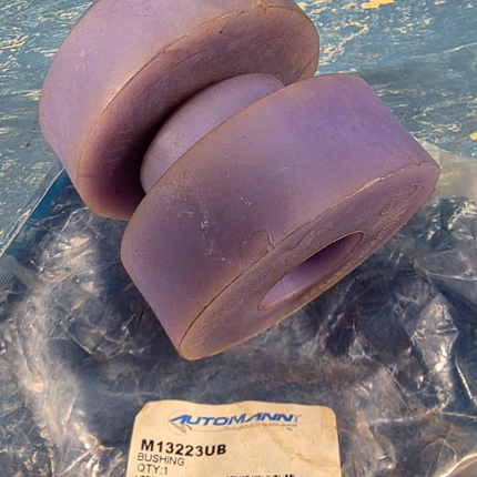 Motor Mount Bushing Poly Peterbilt M13223UB 901108 901108G 901108R