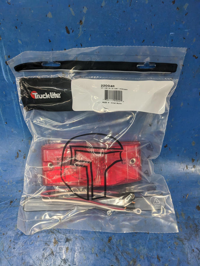 Truck Lite 22 Series 2"x6" Red Rectangular Bolt-on Mount Turn Signal Light w Gasket
