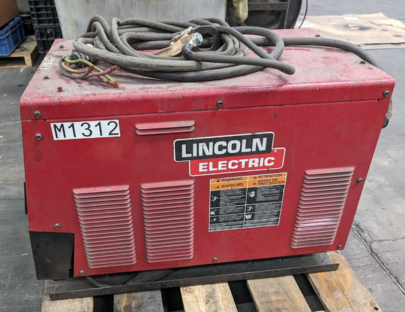 USED Lincoln Electric Invertec V450-PRO Welder with C type clamp