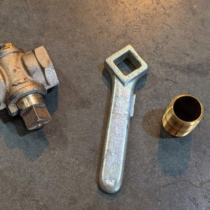 3/4” x 3/4“ NPT Solid Brass Cock Shutoff Screw 125 PSI 10900185 4820-00-461-4216 125 PSI