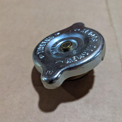 Humvee Engine Oil Cap Filler Opening 6.2 6.5 AX2022-02 FC106 12339358 25060117 25060118 5574100-C