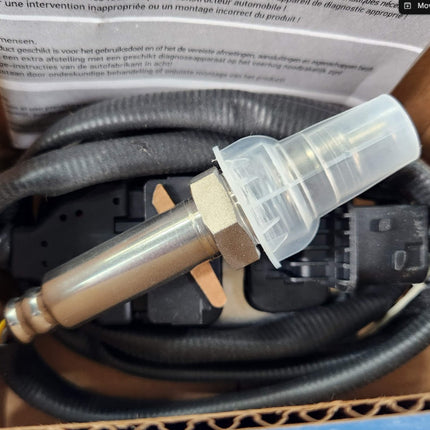 Genuine Hella Nitrogen Oxide NOx Sensor Cummins ISB 6.7L 2013-2022