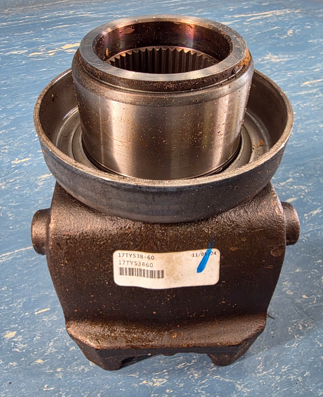 17TYS38-60 Meritor End Yoke