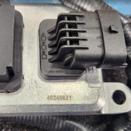 2894944 NOx Nitrogen Oxide Sensor for Cummins 49240621 2872236 2894944 5WK96691 5WK96691A