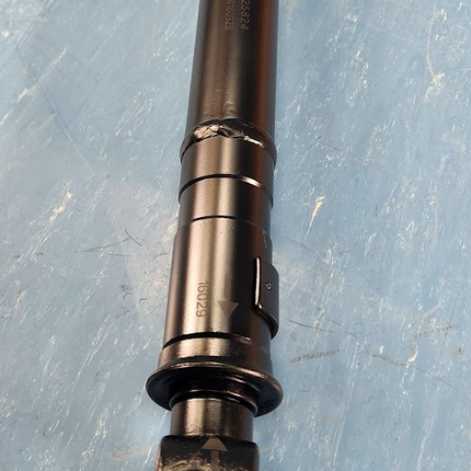 Front Driveshaft Prop Drive Shaft fits Dodge Dakota Durango 2001-2007 U-Joint Type