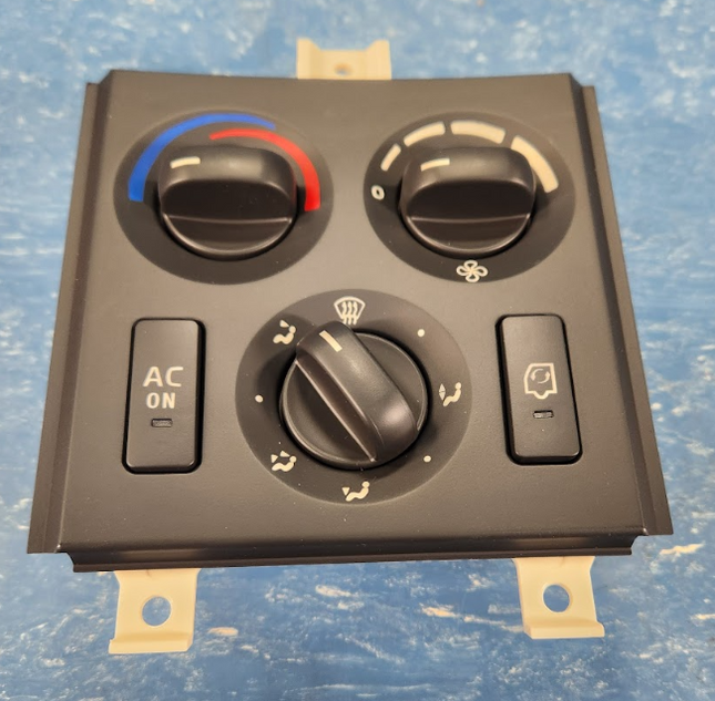 LOT of 250 - A/C Climate Temperature Control Unit 12V Volvo VNL 2003-2024 21326144 20511569
