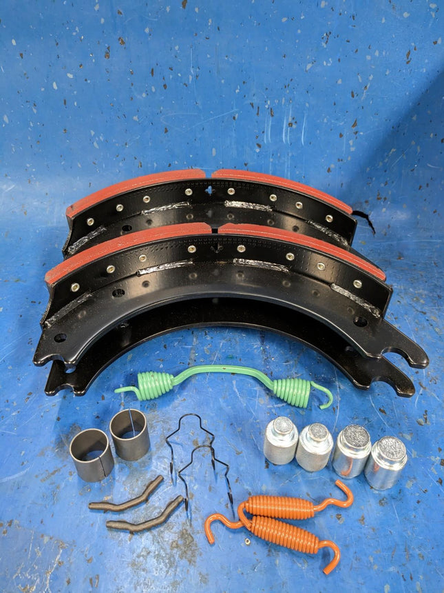 Sirco L4720Q-MF2 Lined Brake Shoes w/ Hardware Kit