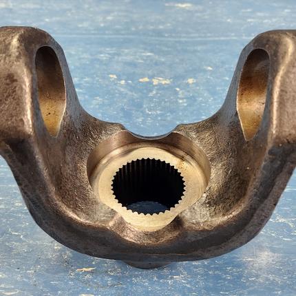 CDT-1710-4-5851-DVL Driveline End Yoke Replaces 1443229