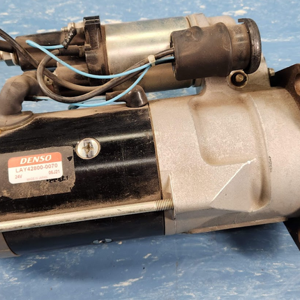 LAY42800-0070 Denso 24V Starter 12T 8kw CW PLGR type - getexcess