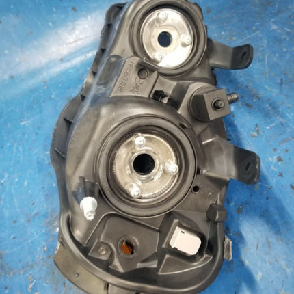 Mopar Automotive RH Headlamp and Housing MN142068 Valeo Sylvania