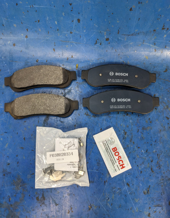 Bosch QuietCast Premium BP1334 Disc Disc Brake Pad Set Rear