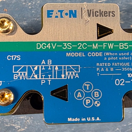 Eaton Vickers Directional Control Valve DG4V-3S-2C-M-FW-B5-60 02-109575