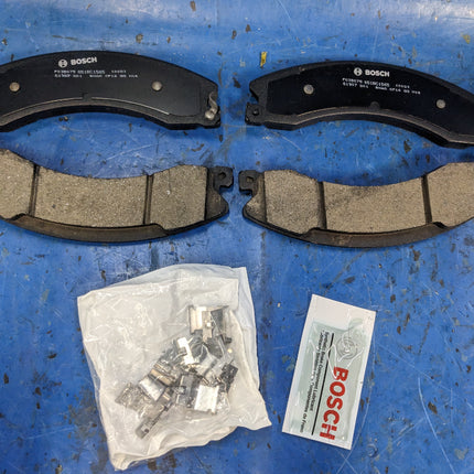 Bosch QuietCast Premium BC1565 Disc Brake Pad Set Rear