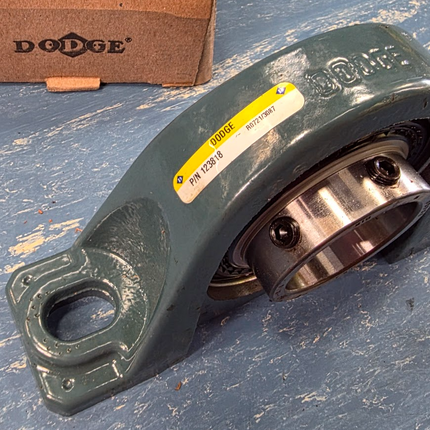 Dodge 123818 P2B-SC-115 1-15/16" Pillow Block Bearing 2 Bolt Green