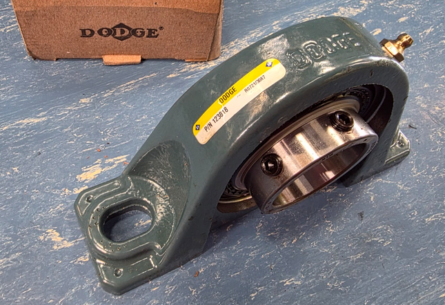 Dodge 123818 P2B-SC-115 1-15/16" Pillow Block Bearing 2 Bolt Green