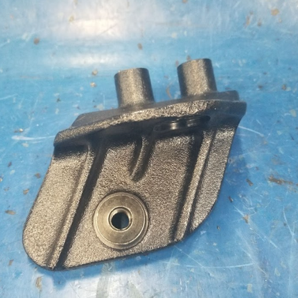 Mazda Tribute Engine Mount Bracket #1 Engine EC02-39-010A
