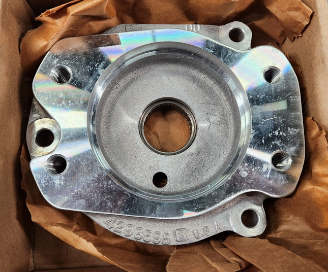 4298596 Cummins Hydraulic Pump Adapter 4298595 FOR QST30 CM850 QST30 CM552