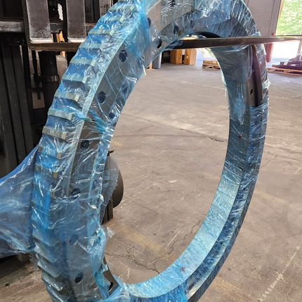 Slewing Ring Turntable Bearing 3000 Series A11-39E1 Four-Point Contact External Gear 34.38 in ID 45.78 in OD 3.63 in Width - getexcess
