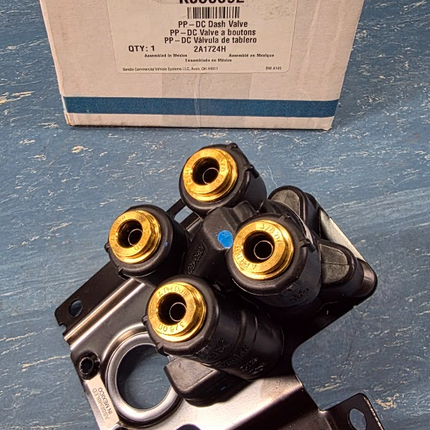 K035692 Bendix PP-DC Push Pull Double Check Pneumatic Dash Valve