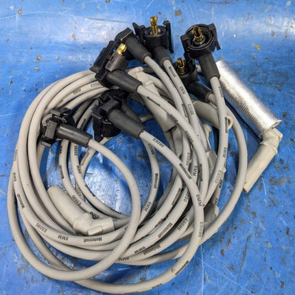 Motorcraft Spark Plug Wire Set WR-6042 F8PZ-12259-NA MOF-WR6042