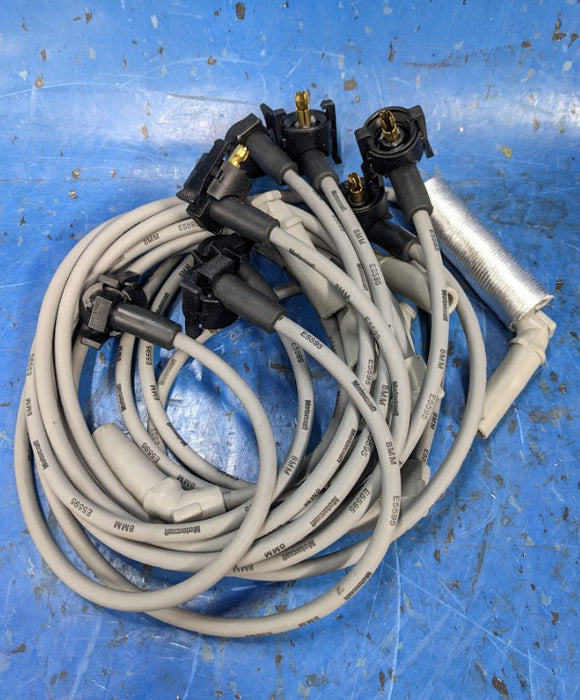 Motorcraft Spark Plug Wire Set WR-6042 F8PZ-12259-NA MOF-WR6042