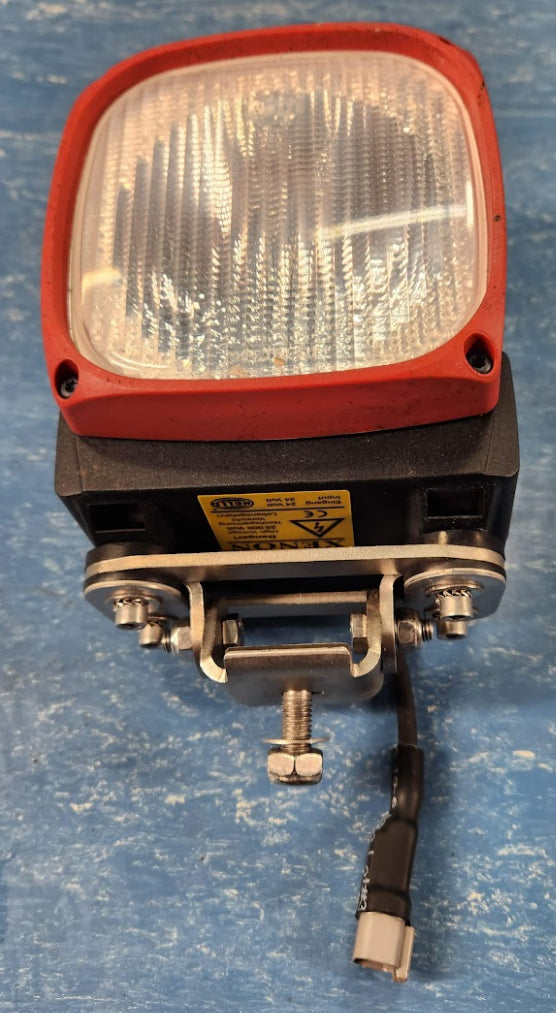 Hella Xenon 42W Worklight AS 400 24V Vertical Mount Surface Lighting 1GA 996 242