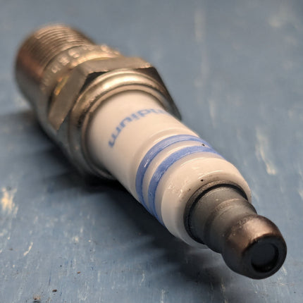 Magneti Marelli 1AMSP09608 Bosch HR6KII33X Double Iridium Spark Plug