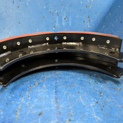 Sirco L4720Q-MF2 Lined Brake Shoes w/ Hardware Kit
