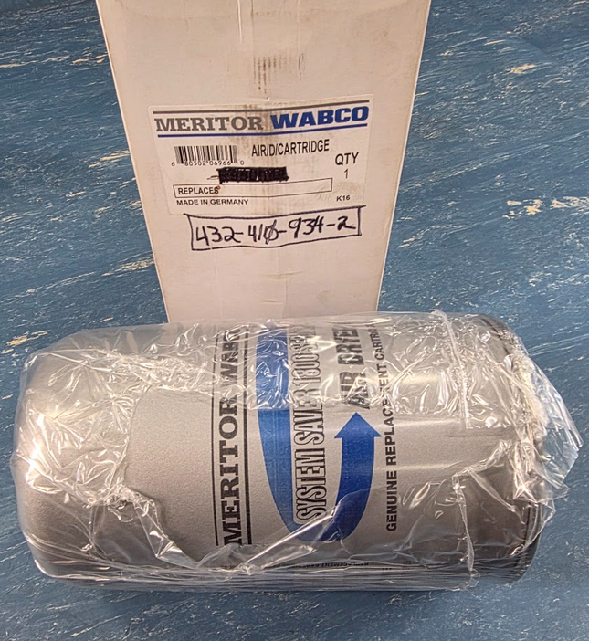 Meritor Wabco AD9 Air Brake Dryer Cartridge Filter 4324109342 International
