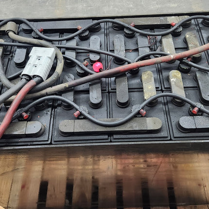 18-125-17 Xtra Power 36V Forklift  Lift Truck Battery USED, GREAT CONDITION